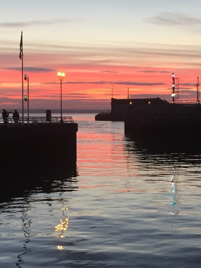 1CDF52D1-8DA6-4FC0-98C6-6AB4A7803F17