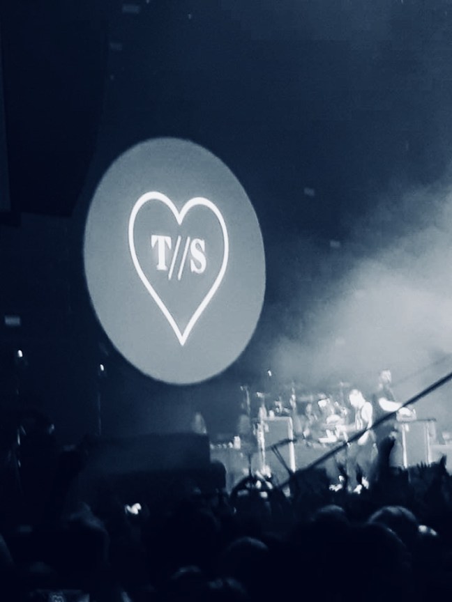 A9F86CDF-F115-40D6-87CA-45BBA7700873