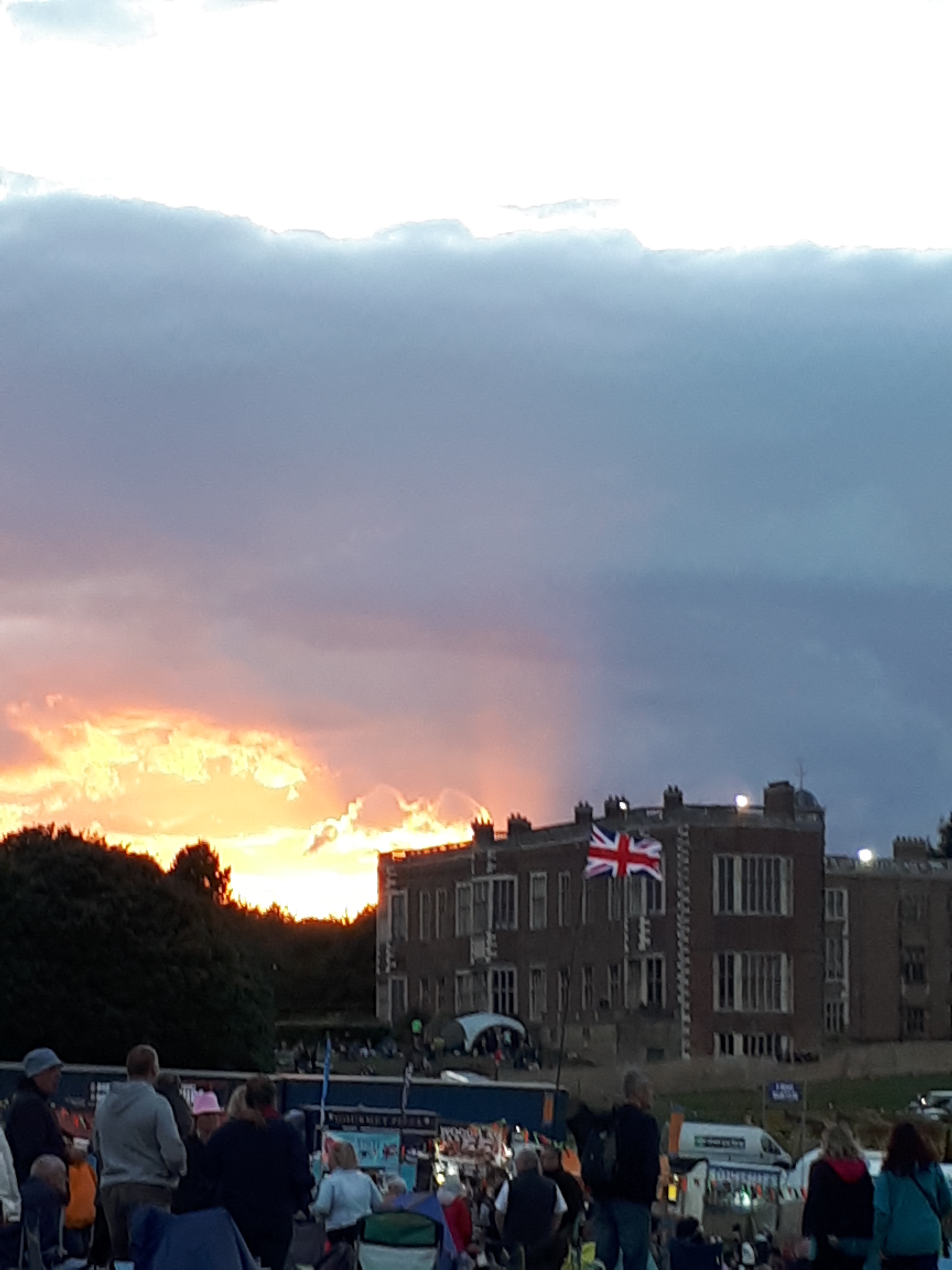 806E580B-3659-49F7-A204-9093CA7F3C05